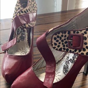 Naughty Monkey pumps